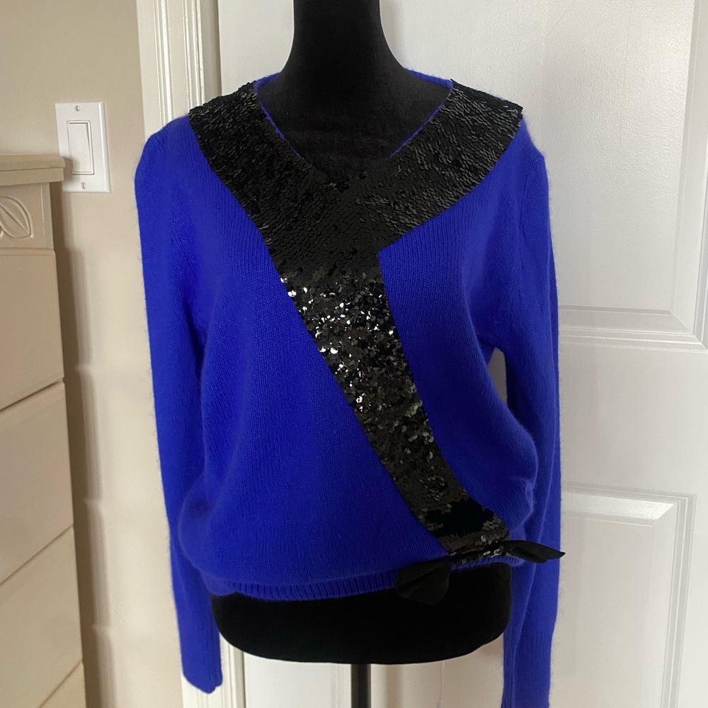 Vintage 1980s Women's Blue Sweater with Black Sequin Detail
